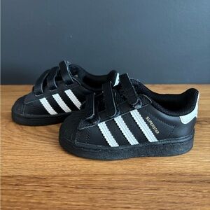 adidas baby Black and White superstar Sneakers